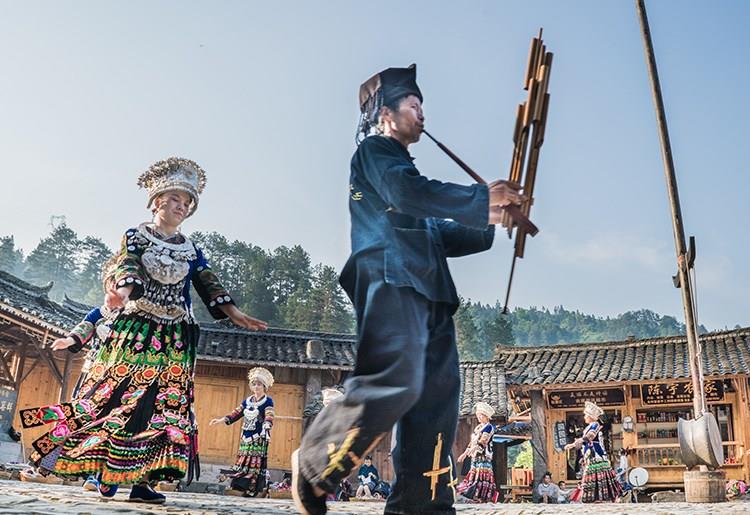 張家界風(fēng)景正好，而您剛好有空